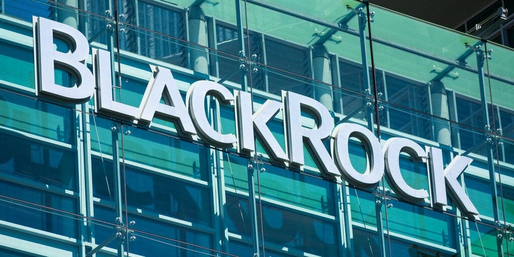 BlackRock’s IBIT Attracts $526 Million Amid Steady Bitcoin Investment Optimism