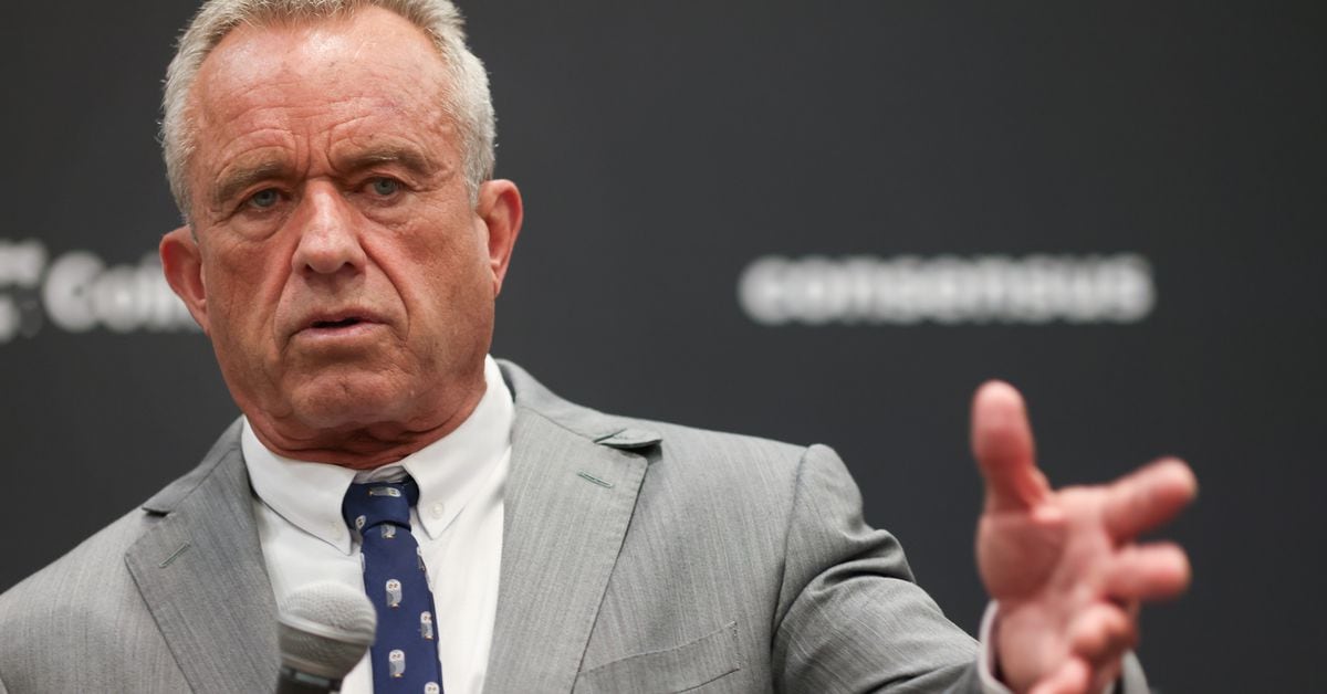 RFK Jr. Halts Presidential Bid to Support Trump with Kennedy Legacy – See Why