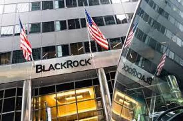 Shocking Allegations: BlackRock’s Coinbase IOUs & Bitcoin Price Manipulation